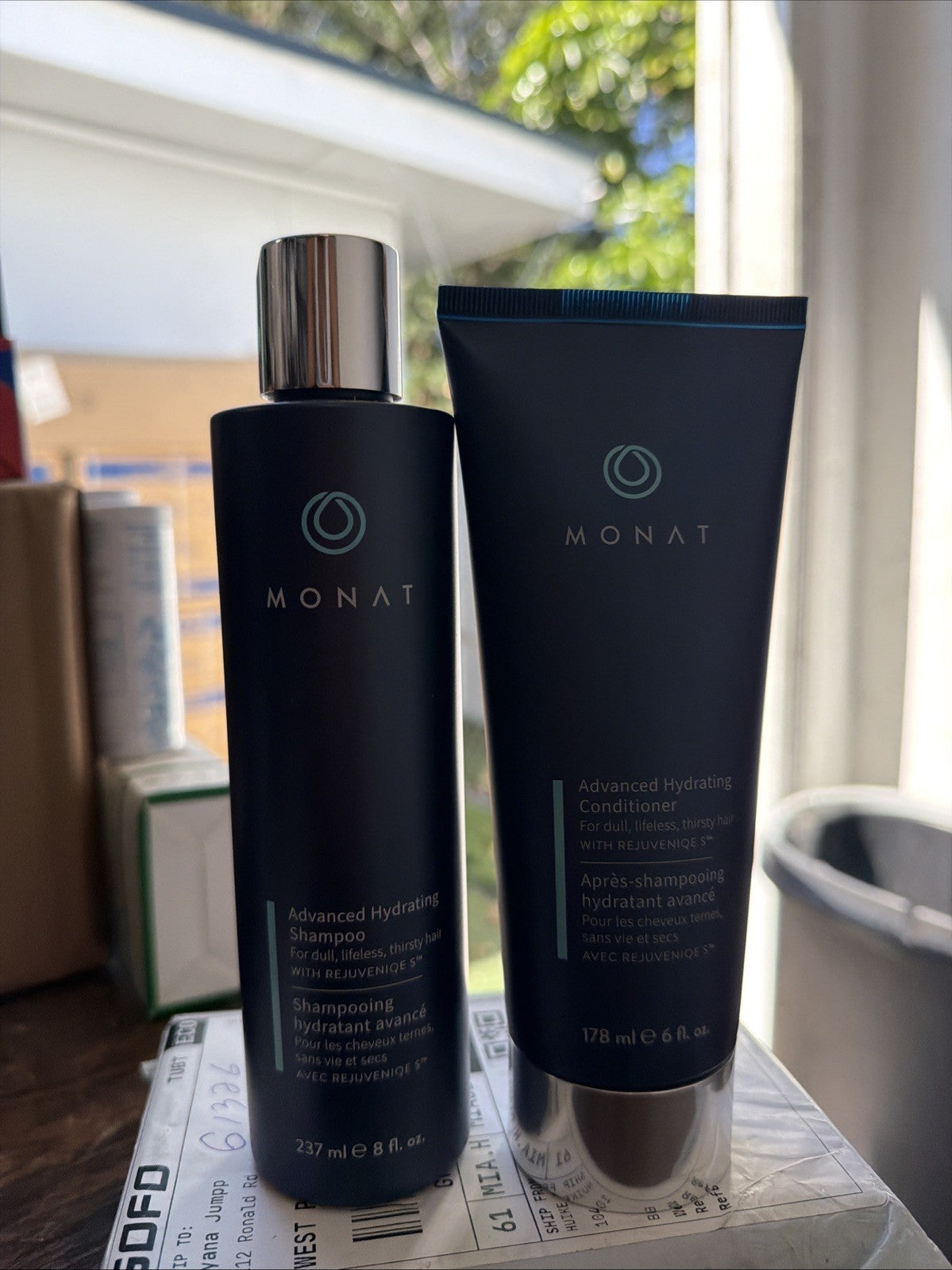 Hydrating Shampoo & Conditioner Set for Dry Hair - Rejuvenating Formula