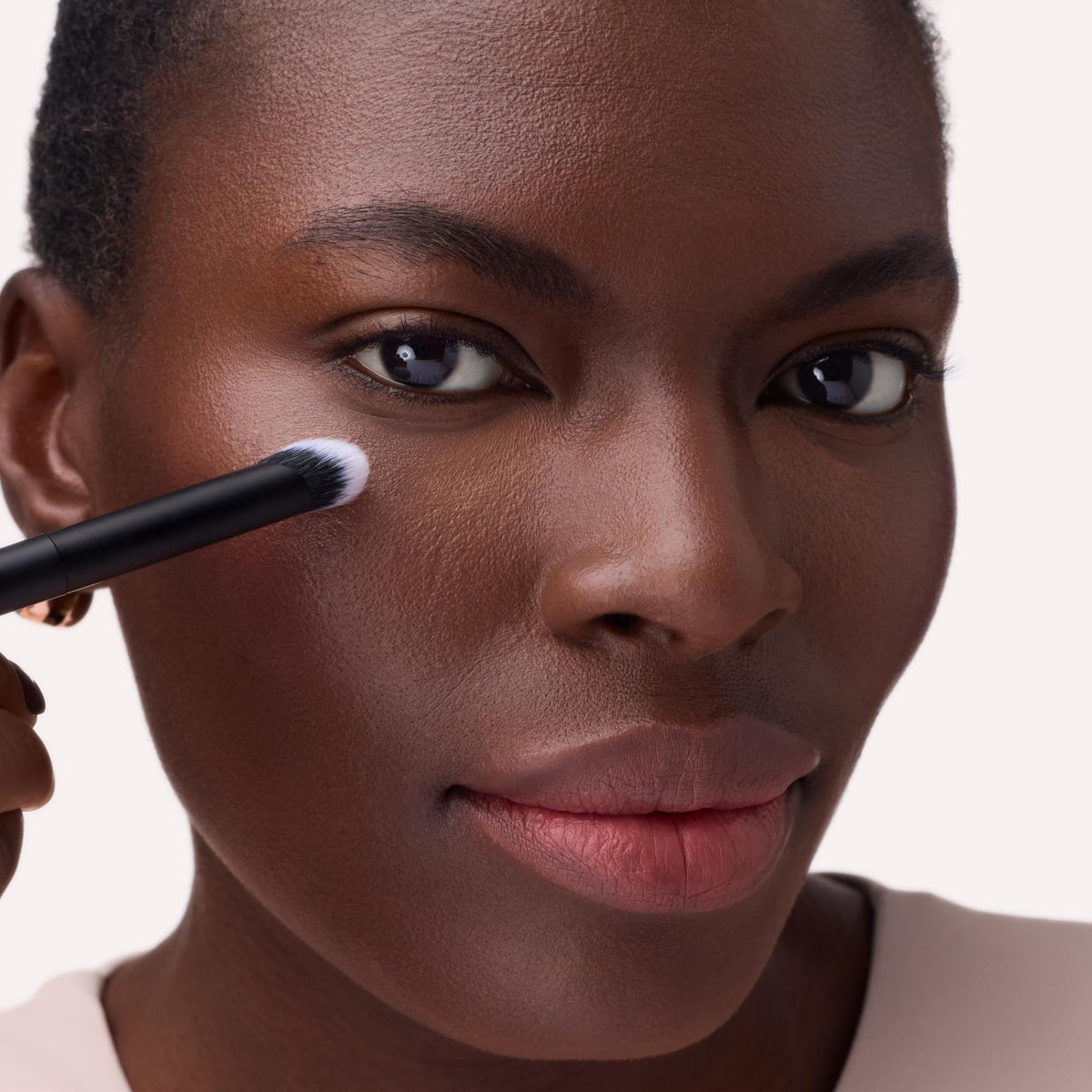 Angled Under Eye Concealer Brush for Precise Blending Makeup Tool