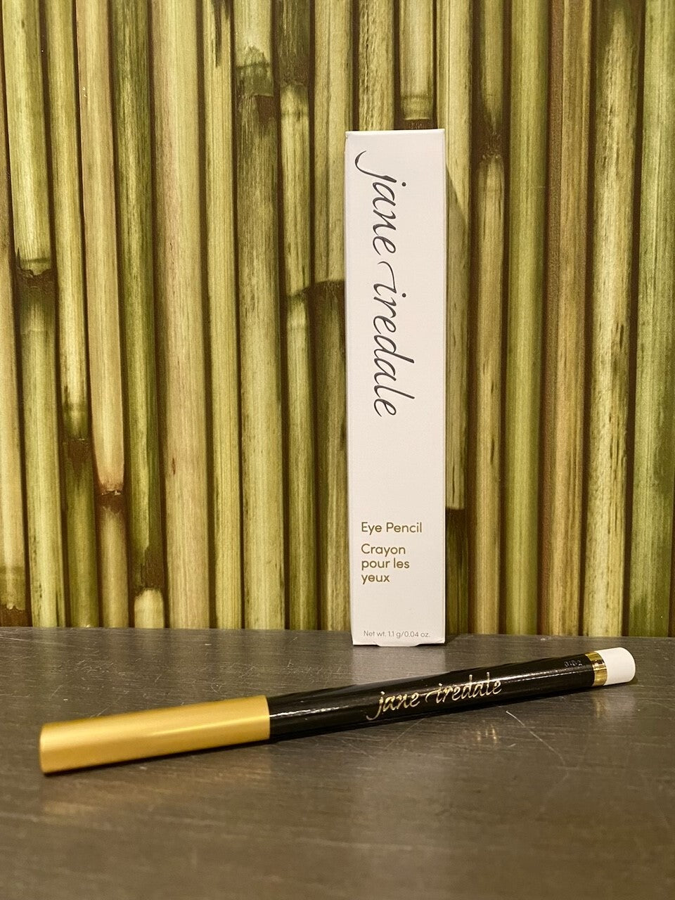 Waterproof Makeup Pencil for Eyes - Multiple Colors, Long-Lasting Eyeliner & Brow Tool