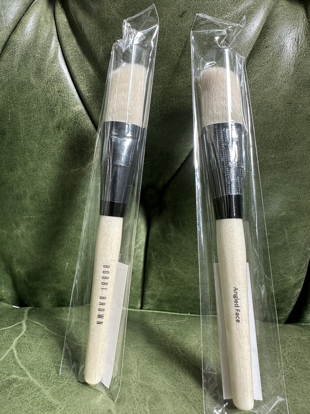Angled Face Brush - Full Size, 100% Authentic Bobbi Brown Cosmetics