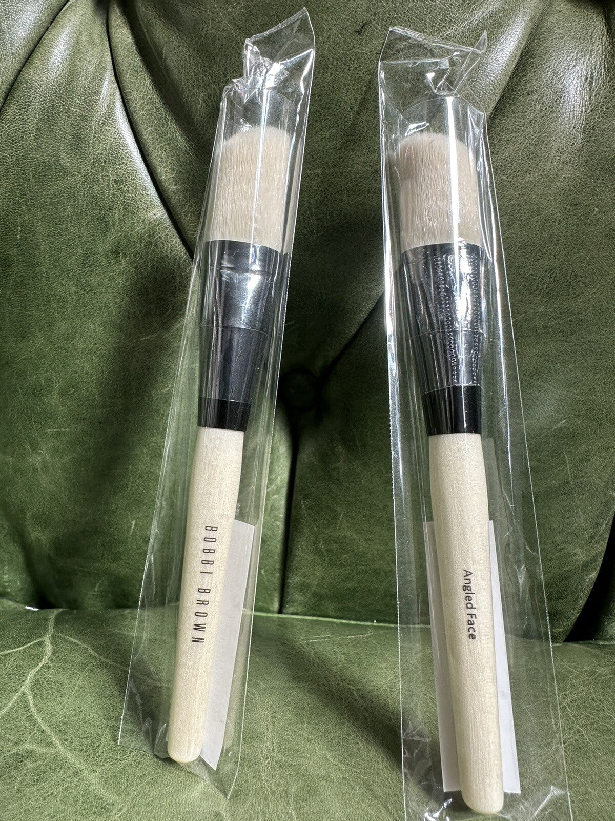 Angled Face Brush - Full Size, 100% Authentic Bobbi Brown Cosmetics