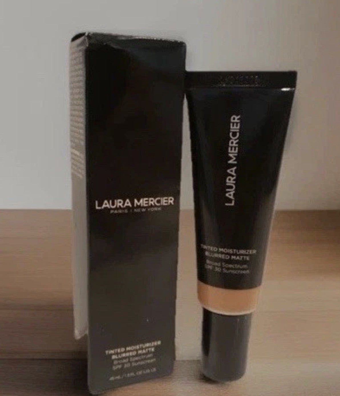 Laura Mercier Tinted Moisturizer Blurred Matte SPF 30 - 3W Palomino 1.5 oz