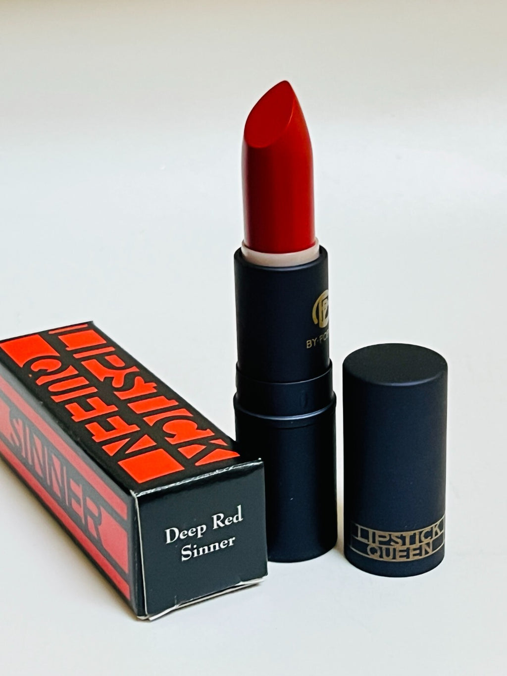 Lipstick Queen Sinner Lipstick Deep Red Shade - 0.12 oz / 3.5 g - NIB