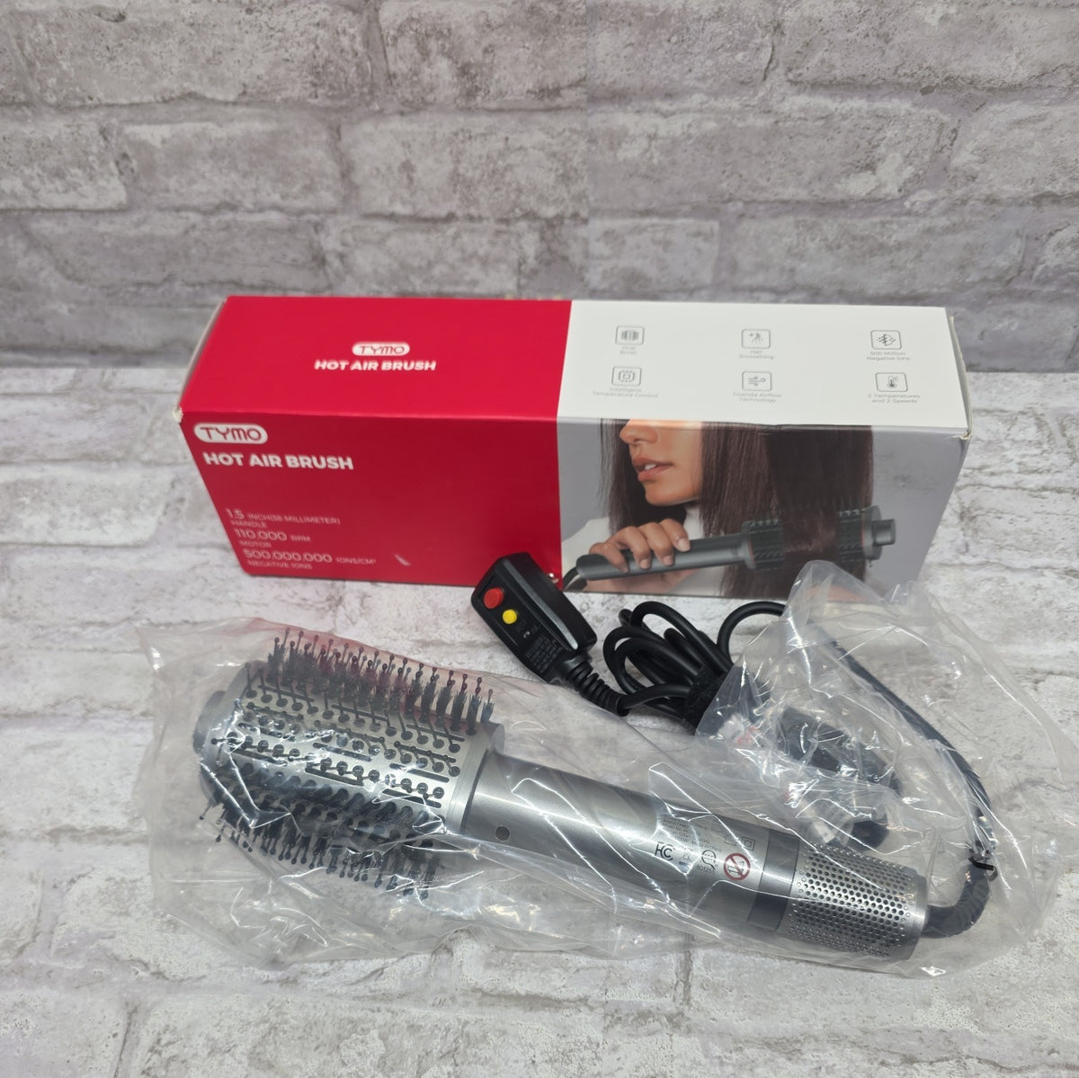 Hot Air Brush with Negative Ions & Tangle-Free Bristle - 3 Temperature Settings