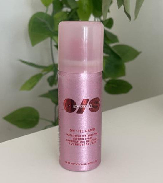 Mattifying Waterproof Setting Spray - All-Day Matte Finish, 1oz