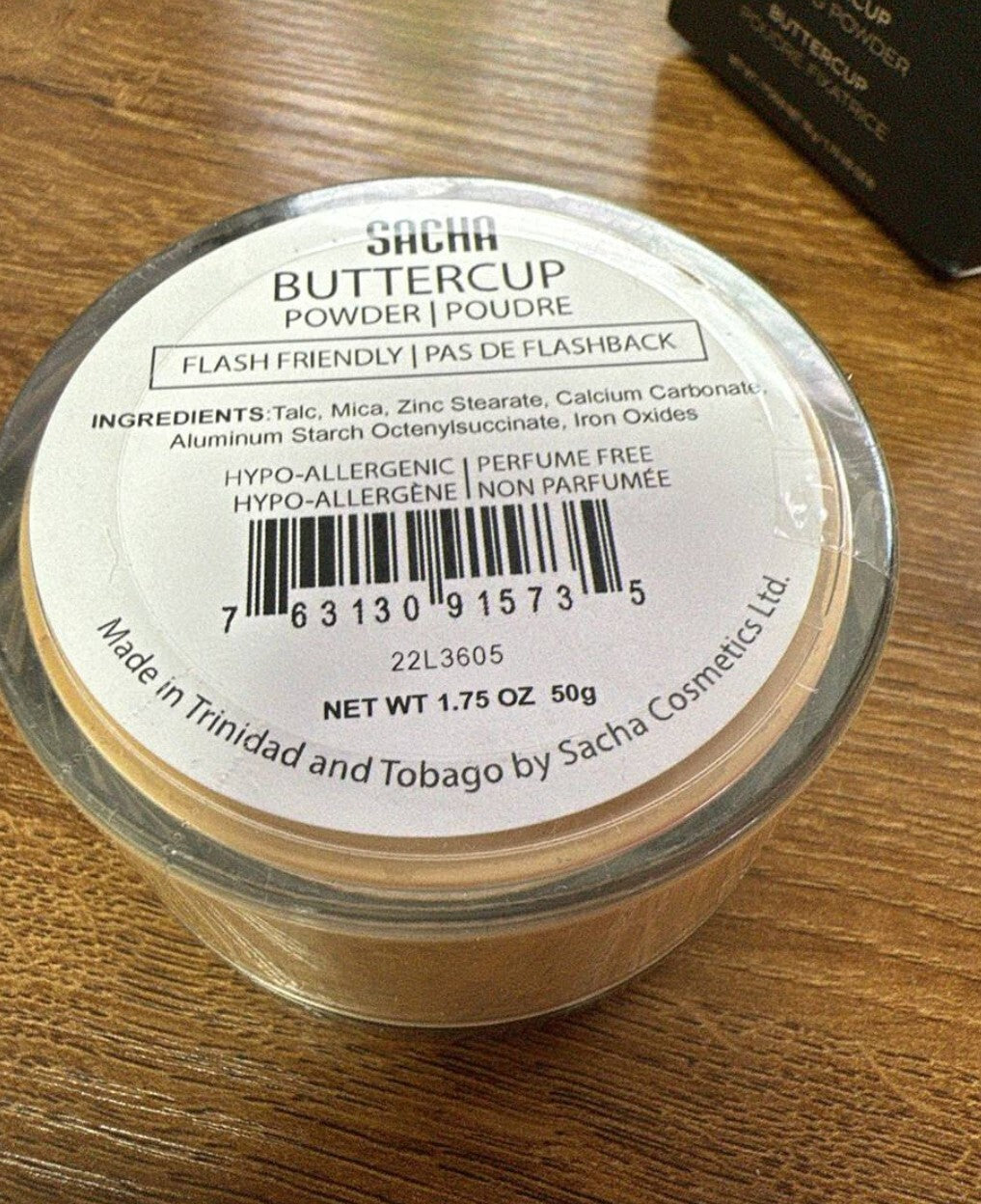 Sacha Buttercup Setting Powder - Blurs Fine Lines & Pores, No Ashy Flashback