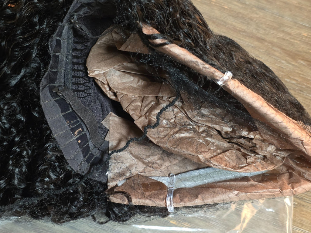 20 Inch Jerry Curly Lace Wig with 7x5 Lace Area and Accessories - Black