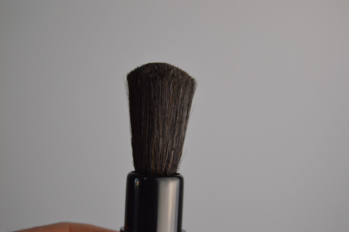 Elizabeth Arden Portable Powder Brush – Brand New NIB Face Makeup Tool