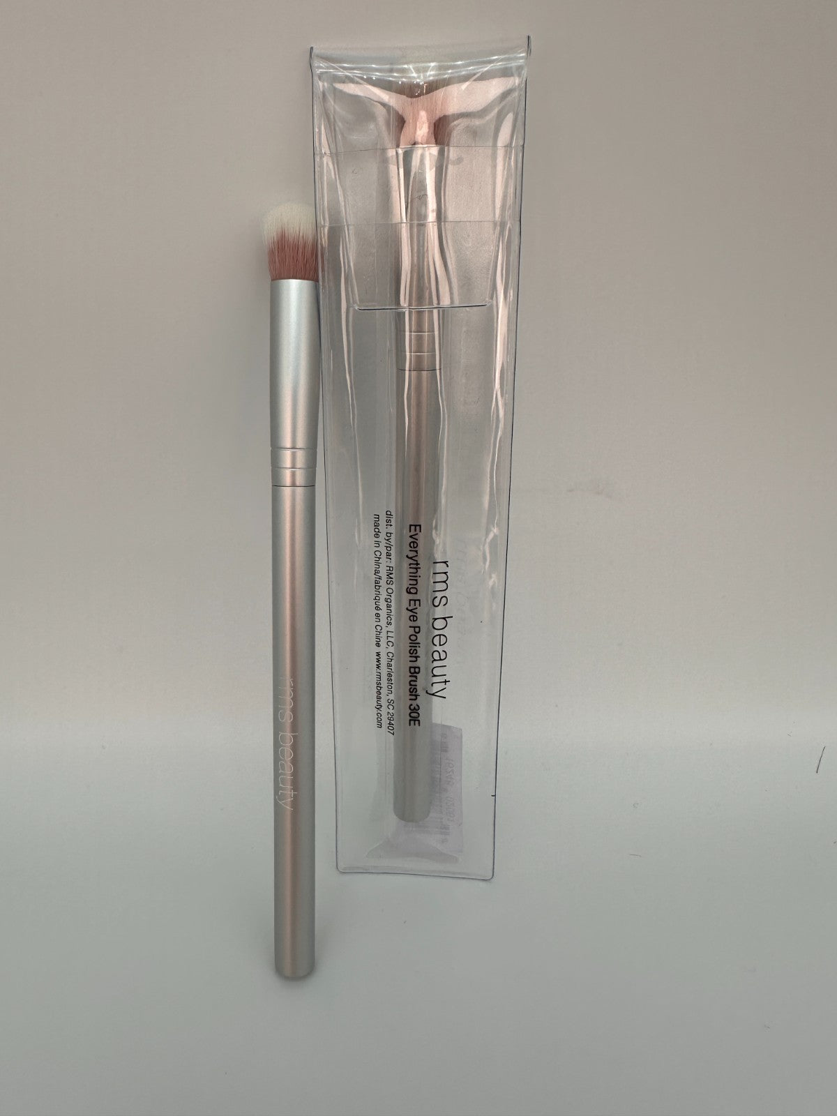 RMS Beauty Eye Polish Brush — Skin2Skin Compatible for Cream & Powder