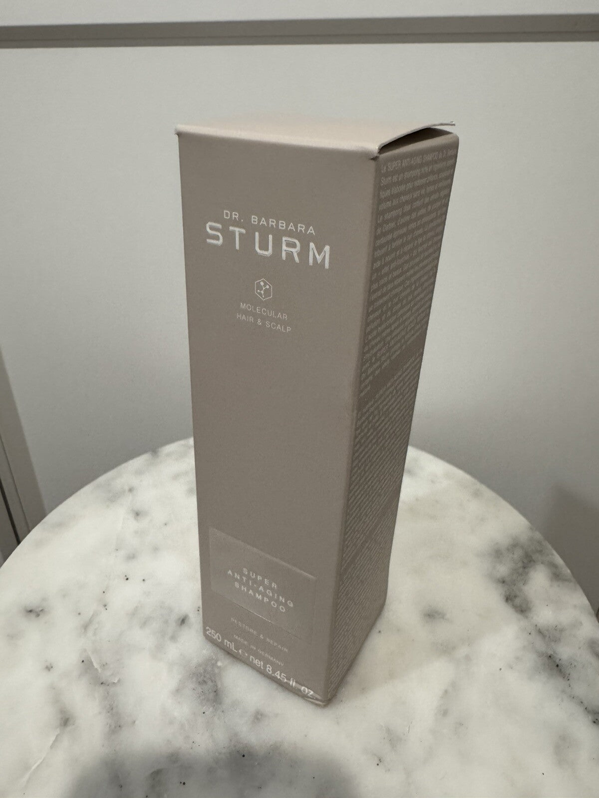 Anti-Aging Shampoo for Hair Revitalization and Youthful Shine – 250ml