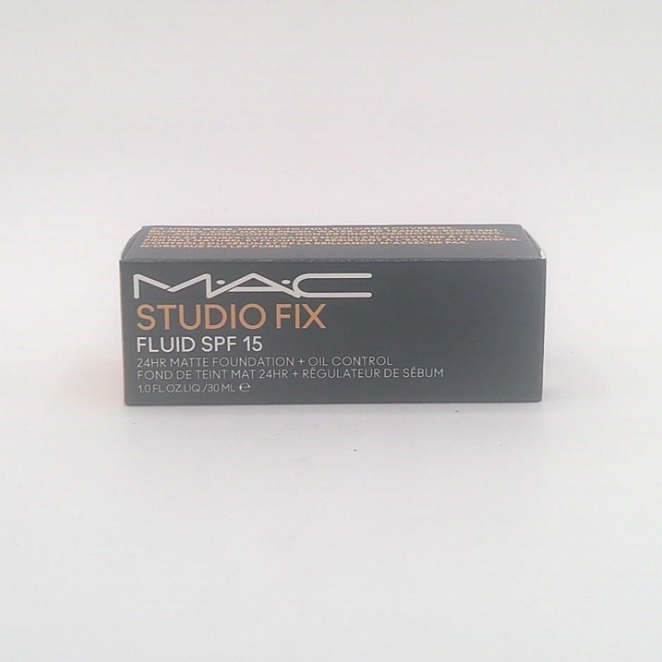 MAC Studio Fix Fluid Foundation SPF15 NC25 1 oz | Oil Control