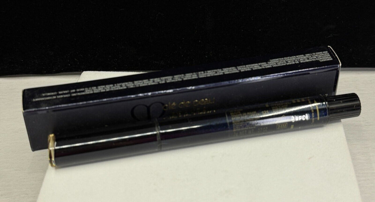 Cle de Peau 121 Beaute Touche de Rouge Extra Silky Lipstick 0.07 oz