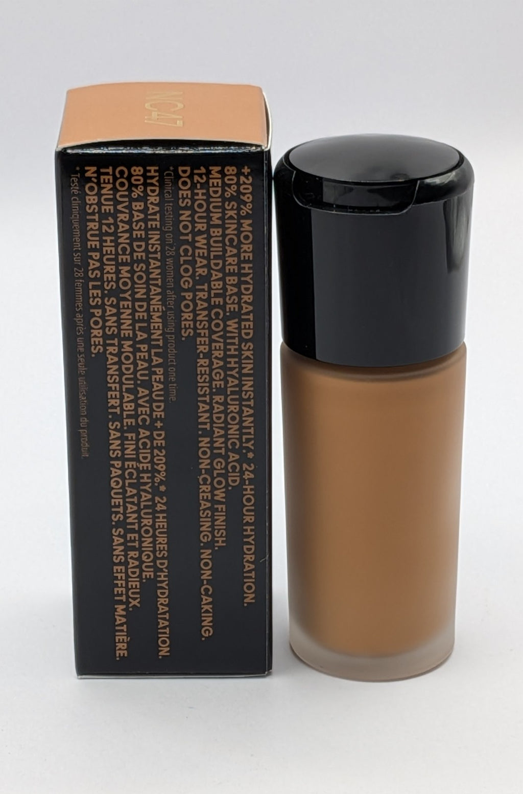 MAC Studio Radiance Serum Powered Foundation NC47